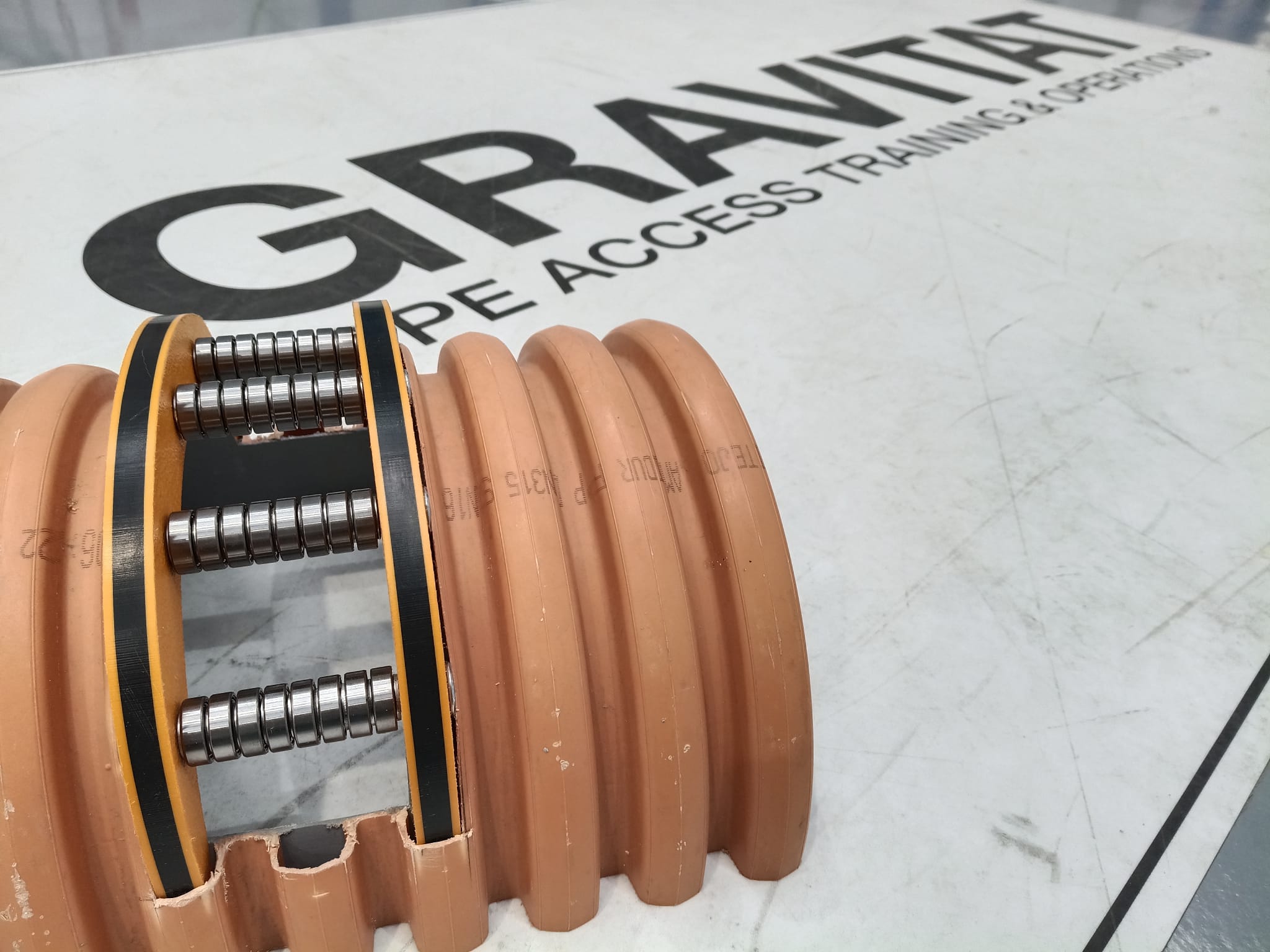 Uso de rodillo para cambio de dirección en un izado a 90 grados