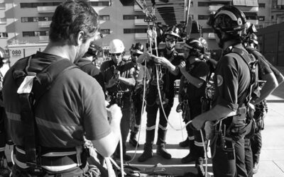 ¿Cuál es el equipo básico para los trabajos en altura?