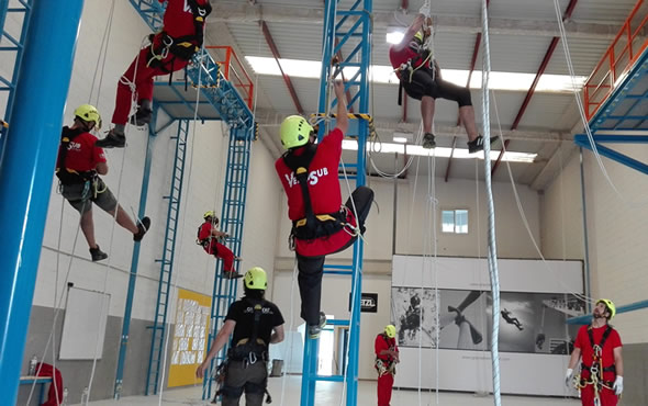 Tipos de anclaje en trabajos verticales